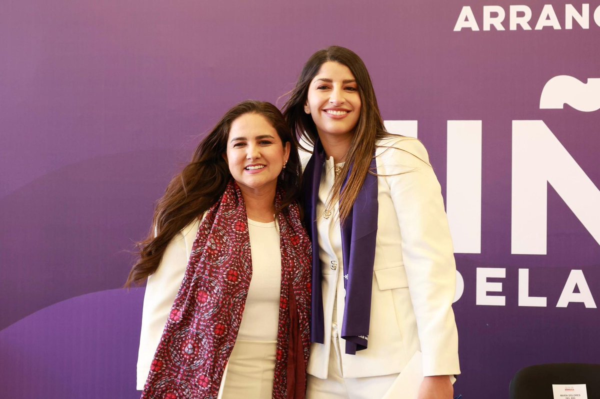 PaulinaOcanaE's tweet photo. Muchas felicidades a mi querida amiga @CelidaLopezc por haber sido elegida Coordinadora Municipal de los Comités de Defensa de la Transformación y la Soberanía Nacional en Hermosillo. 

Cuentas conmigo para esta nueva encomienda y las que vienen. Somos un mismo equipo y estoy convencida de que lo mejor se construye desde la unidad, con generosidad, compañerismo y, sobre todo, sin perder nunca de vista lo más importante: nuestra gente y los principios que nos unen.

¡Te abrazo con mucho cariño! Vamos juntas y con todo❤️