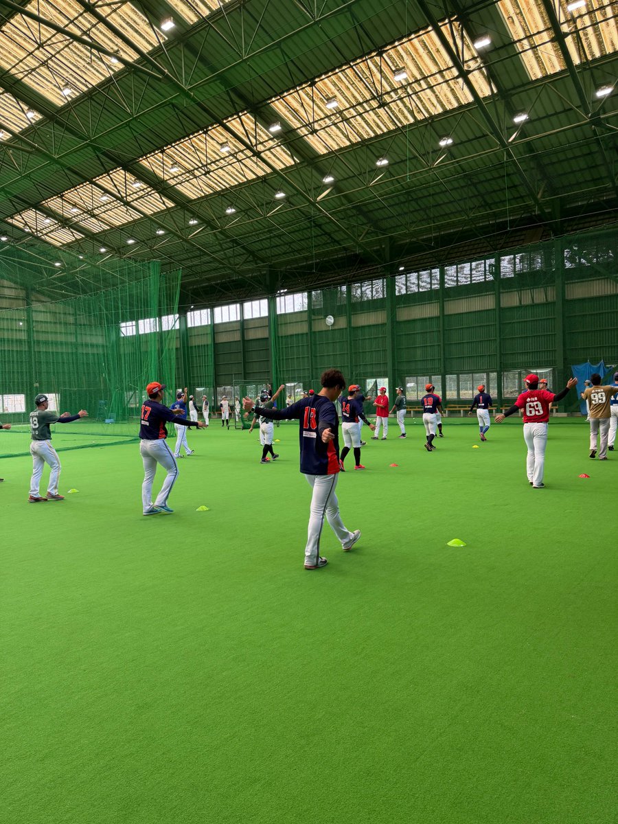 Shikoku_IL_plus's tweet photo. #みやざきフェニックス・リーグ

本日のスタメンはこちら💁‍♀️
#四国アイランドリーグplus選抜 の先発は、#愛媛マンダリンパイレーツ の #山田空暉 投手が務めます🔥

試合はこのあと12時30分から🕰️
本日の相手は今年一軍初ヒットを放った、＃愛媛マンダリンパイレーツ に所属していた ＃矢野泰二郎 選手が所属している #東京ヤクルトスワローズ さんです。

雨の影響が心配されましたが問題なく試合は開催される予定です‼️

#宮崎県
#西都市
#西都原運動公園野球場
