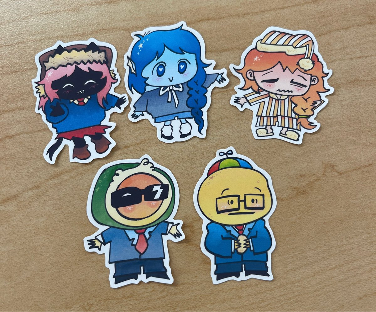 found2fast's tweet photo. "CAN I SEE SOME OF UR NEWER ART PLS" -> stickers i've made of some friends + doodles for more ^_^ https://t.co/aWEBzzctUO https://t.co/WnwPSdI9ku