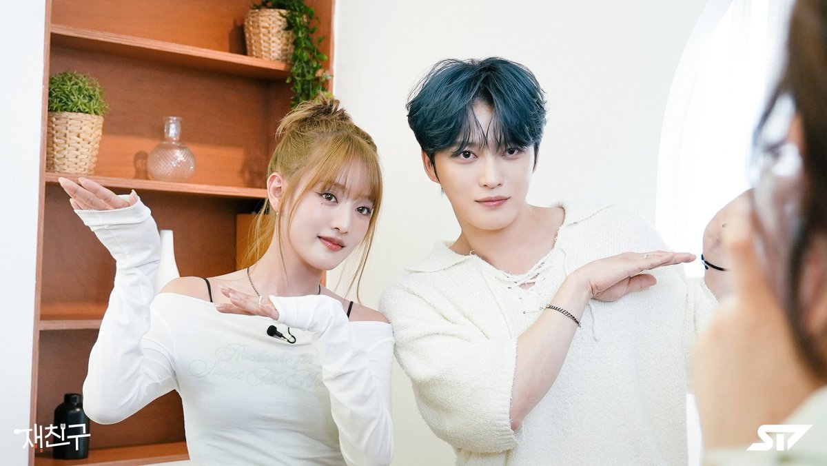 dbskfanbaseid's tweet photo. i-dle minnie collecting members at this point😂😂

on jaefriends jaejoong✅
featuring on yunho album✅
on duckbap house changmin✅
featuring timeless with junsu✅

#tvxq #idle https://t.co/HUmRqXEX20
