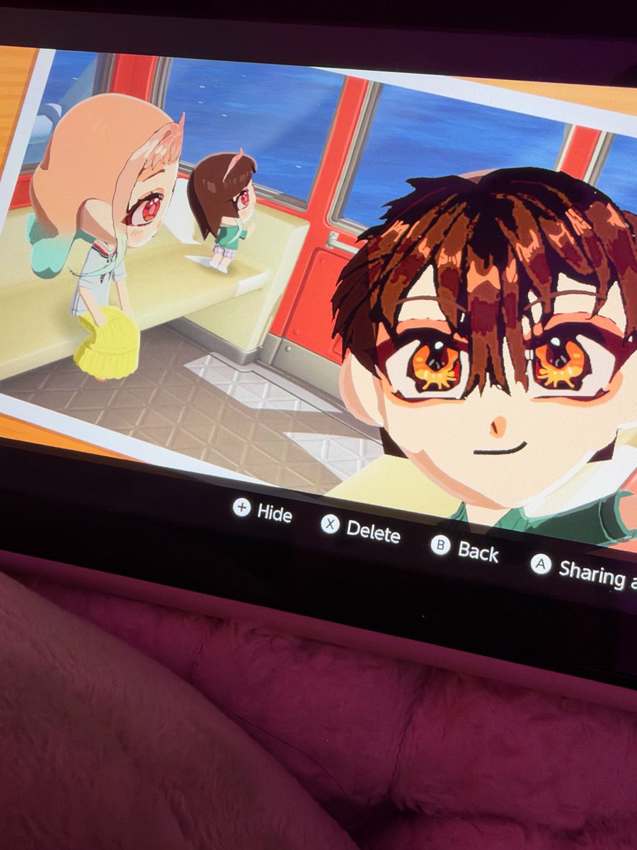 emikoreee's tweet photo. 🚂☀️

Nene on the train from last month + some tomodachi life photos

#hananene #amanene #tbhk #art https://t.co/Zq43qlVmTn