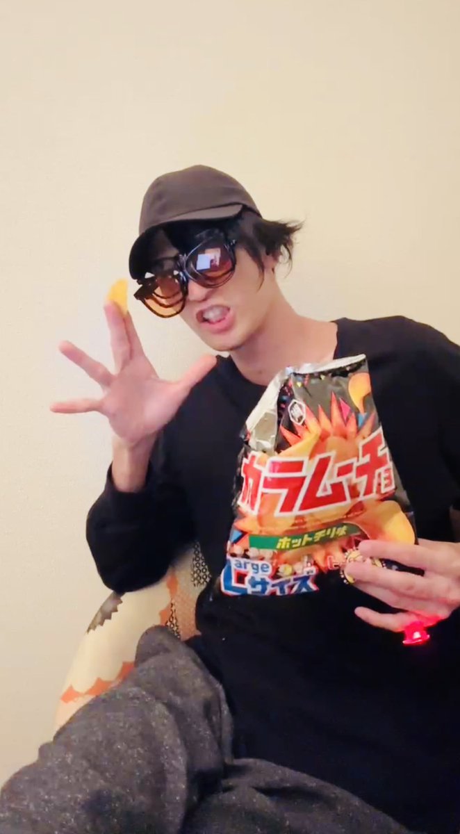 kojin_aka's tweet photo. まるでCM
(配信の証としてのスクショタイム) https://t.co/VVHn1BJeTL