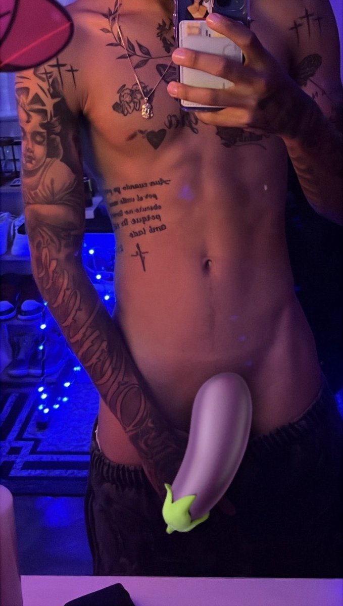 baez_dair0n's tweet photo. https://t.co/OJRZNFSS8E esta completa en only🍆😈 https://t.co/824e20NqyC