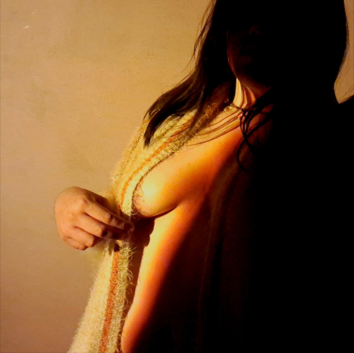 _emerald_nat_'s tweet photo. ✨️🖤💛

#fypシ゚ #putita #erotic #yellow https://t.co/FhpZ2EIrqL