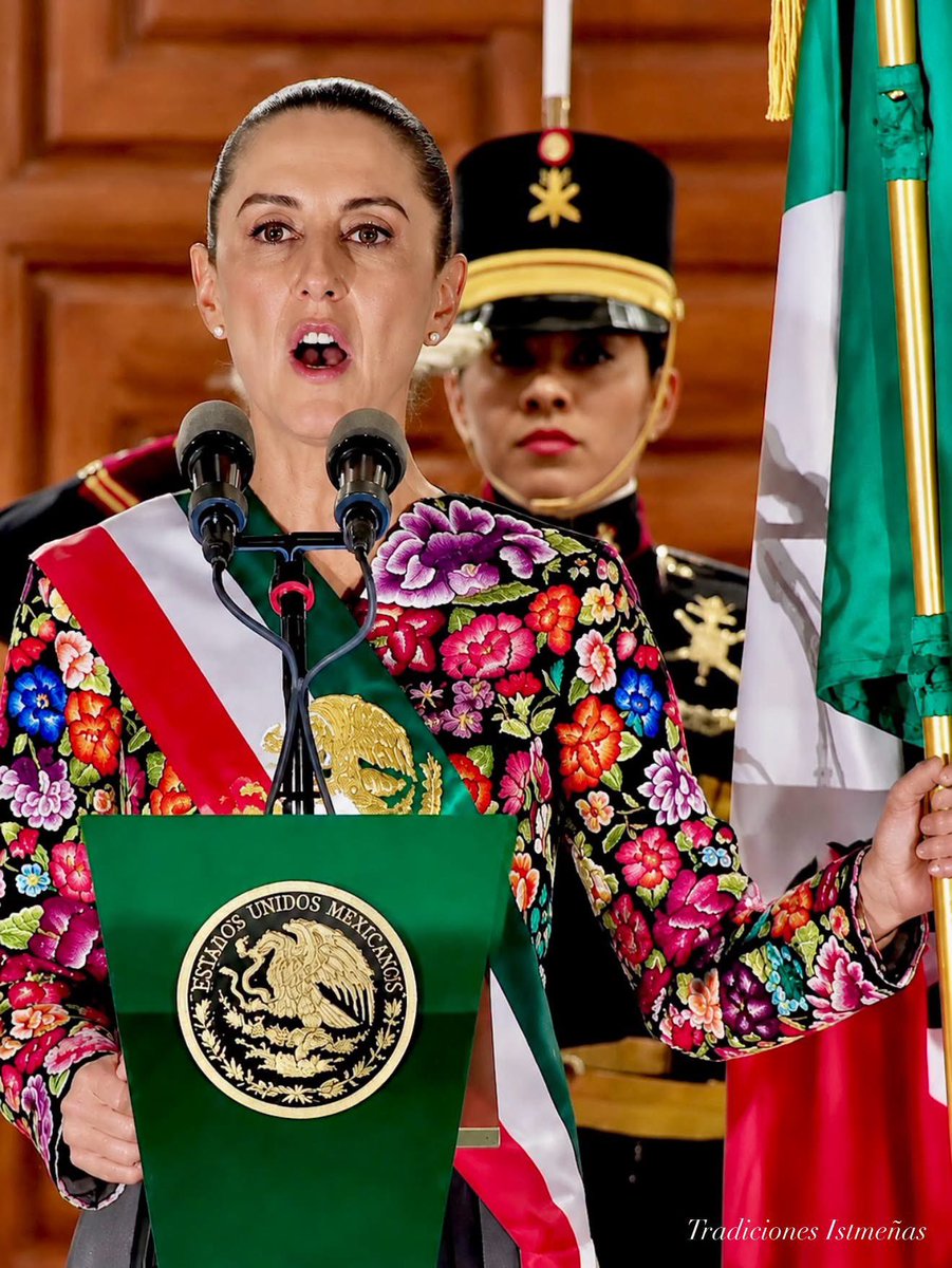 ALFA59935850's tweet photo. @JMilei RIDÍCULO 
Y CON NUESTRA PRESIDENTA NO TE METAS QUE ELLA NO ESTA SOLA .

VENDEPATRIAS ES LO QUE ERES.

POBRE DEL PUEBLO ARGENTINO 

VIVA MÉXICO 
VIVA NUESTRA PRESIDENTA CLAUDIA SHEINBAUM 
🇲🇽💚🤍❤️ https://t.co/29CJD1WtH5