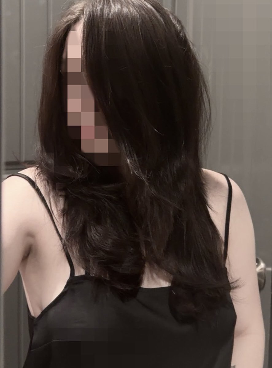 ameisoffline's tweet photo. hi twt hair cut reveal teehee
i jus had my layers touched up
i need to redye my hair, the black has faded heavy https://t.co/xb485opyQA