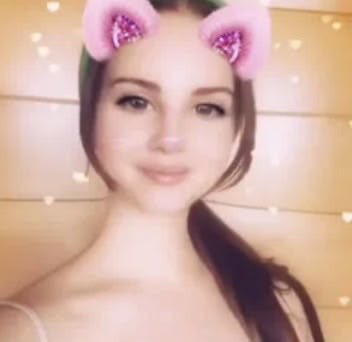 needypuplol's tweet photo. wait dis me:))) #lanadelrey #wlw #stantwt https://t.co/H1k6sLdeII