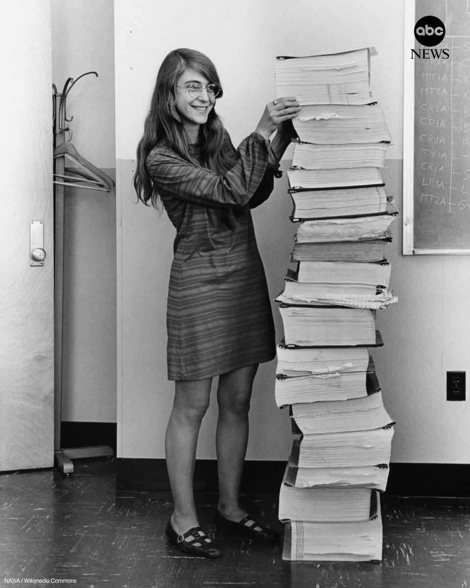 ABC's tweet photo. Margaret Hamilton, the MIT computer scientist who led the development of the flight software that piloted NASA's Apollo program, has died. She was 90. https://t.co/4kqonT1Wxy