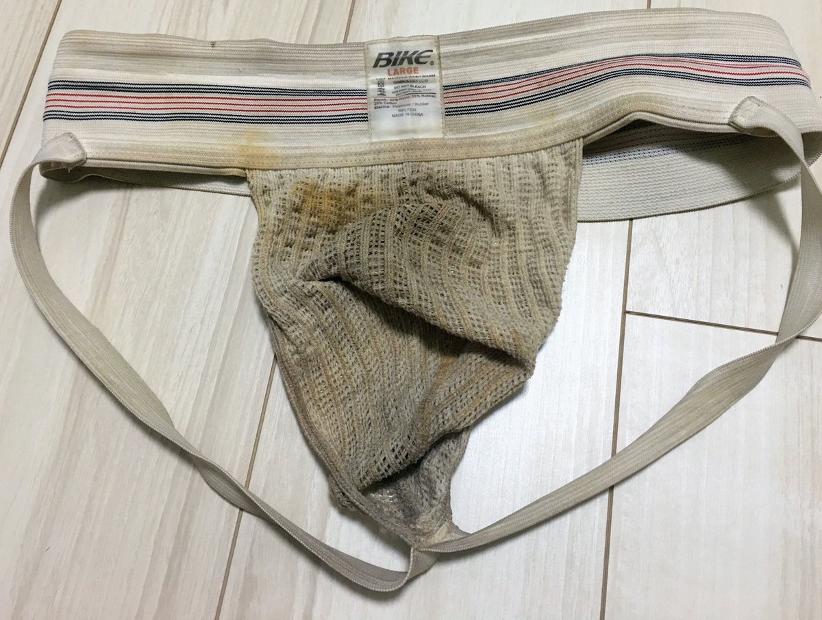 RYO90490683067's tweet photo. ケツワレ定期交換相手募集。
片方がギブアップするまで最低でも半年常用できる変態希望。都内の銭湯やジムで堂々と汚れを晒しながら交換できれば最高。 https://t.co/vOMGRWhmPd