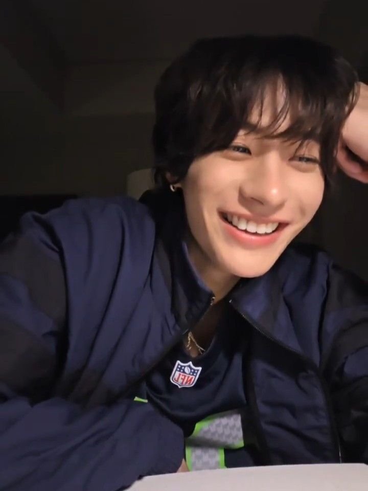 ri3kitty's tweet photo. Anton has such an attractive smile https://t.co/dS61QPLtHT