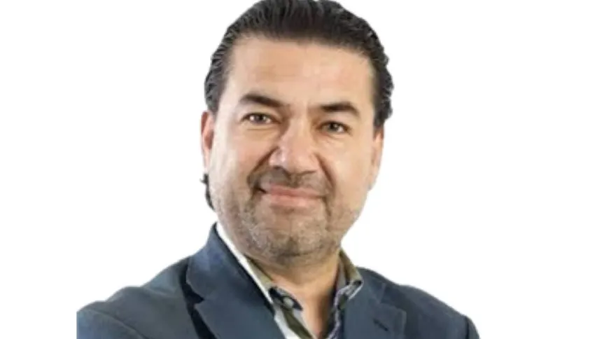torito_01's tweet photo. AH  NO  MAMEN !!!
resulta que 
la PENDEJOTA #DatoProtegido2----->@itzulBarrera 
ES HIJA  DE UN "PERIODISTA"  DE TELEVISA Jaime Barrera  !!!
Quesque  fue  "secuestrado"  PERO  andaba  de fiesta con putas  y  toda  la  cosa !! https://t.co/2hsslZGI5C