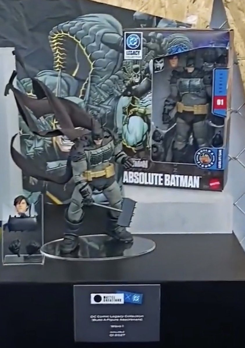 StateOverse's tweet photo. First L👀K at the Mattel DC Absolute Batman, Absolute Catwoman, Absolute Bane, Absolute Flash, &amp; Absolute Hawkman action figures!

Legacy Build A Figure Mongul Batman and Robin also featured.

📸 IGs thep3pod https://t.co/kQhAsdIlfF