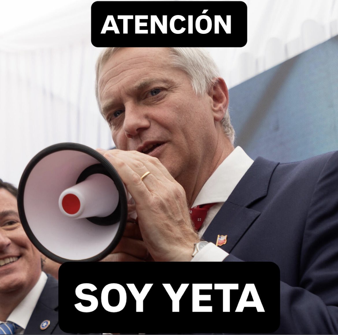 Mykol44764's tweet photo. @biobio SOLO LE PASA A ESTE SW QUE SE LE INUNDE POR PRIMERA VEZ EN LA HISTORIA EL BARRIO DONDE MAS ADHERENTES TIENE https://t.co/IkiaLIiJZL