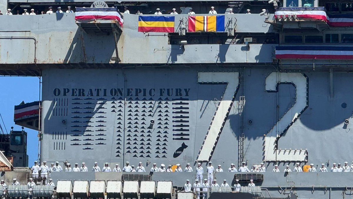 WarshipCam's tweet photo. USS Abraham Lincoln (CVN 72) Nimitz-class aircraft carrier coming into San Diego after almost 11 months on deployment - this shot shows kills recorded during deployment - October 8, 2026     SRC: FB- Kaleb Laurent https://t.co/E0Jisw1XOG