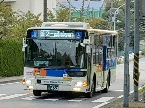 Seto08Yasu's tweet photo. 朝から旧塗装���い…🚌
「baycurrent Classic」のシャトルバス。

#相鉄バス #旧塗装 #ベイカレントクラシック #シャトルバス #もっと相鉄線 https://t.co/S0gD9blcPN