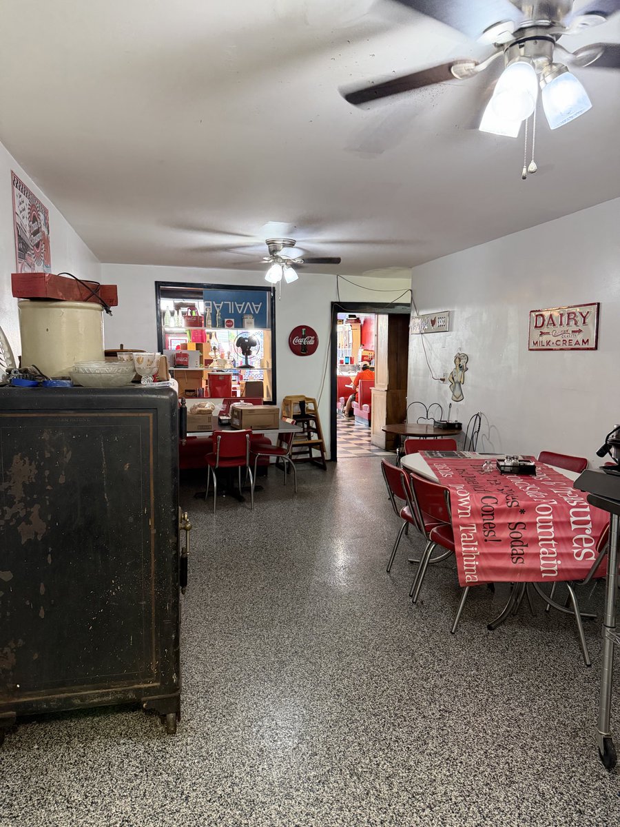 FreddyLA7's tweet photo. We’ve seen the comments saying we eat too much fast food and should try more local spots. So we did!

This was in Talihina, a 925 people town in Oklahoma. I’d say it doesn’t get more local than this. The best part is we only paid $35 for everything (food &amp; drinks!) https://t.co/gWuwyBqXsG