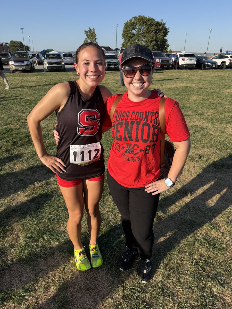 FZSRunningXC's tweet photo. Great job today by all our athletes! 

Varsity Girls Medalist
Bella - 8th

Varsity Boys Medalist
Caleb - 10th
Andrew - 20th

And thank you to the teachers who came out to support our runners today. *Not pictured-Ms. Horton* https://t.co/ARO1uDQVXH