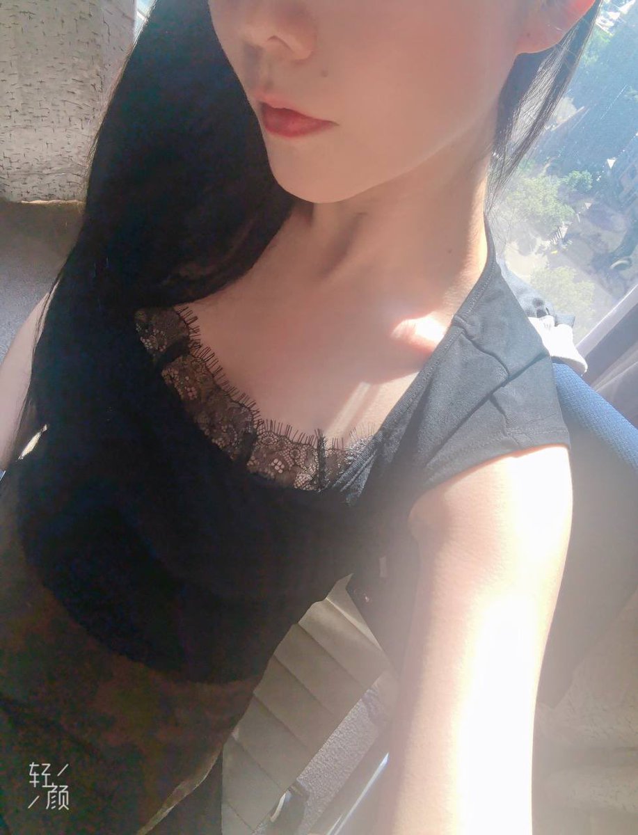 Sister8800's tweet photo. 昨晚和妹夫吃饭时，一直在微信上和妹妹做计划。
计划就是饭后我和妹夫去开房，妹妹和我老公去开房，让两个男人都以为自己是在瞒着老婆和小姨子（大姨子）在偷情。
和妹夫上床后，他觉得很刺激，却不知道身下的这具身体，自己早就上过很多次了。 https://t.co/h2RhBrI0g5