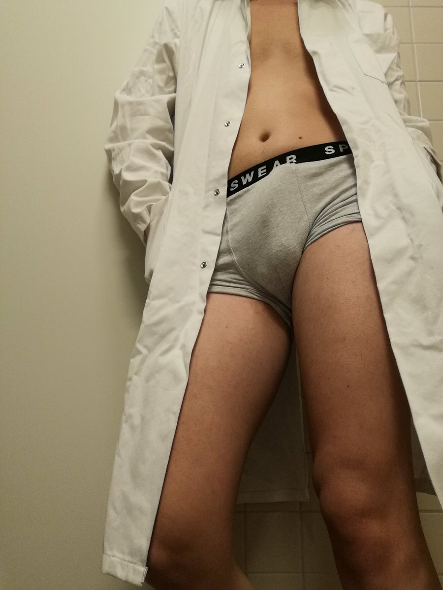 SillyLilEcho's tweet photo. I heard the people like bulge pics https://t.co/KEy1deAZw8