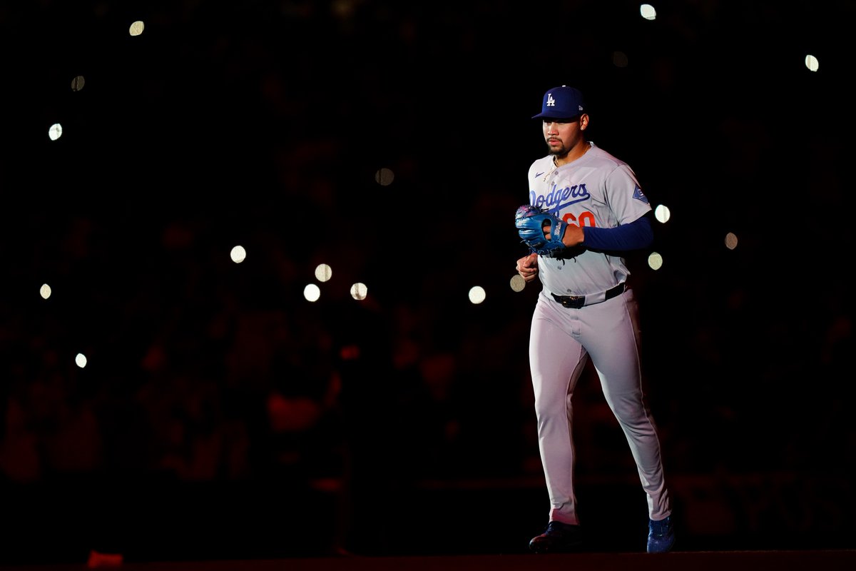 ChadMoriyama's tweet photo. I think this is supposed to be intimidating for opposing relievers, but it just makes Edgardo look like a demon. https://t.co/gfiBvDa83b