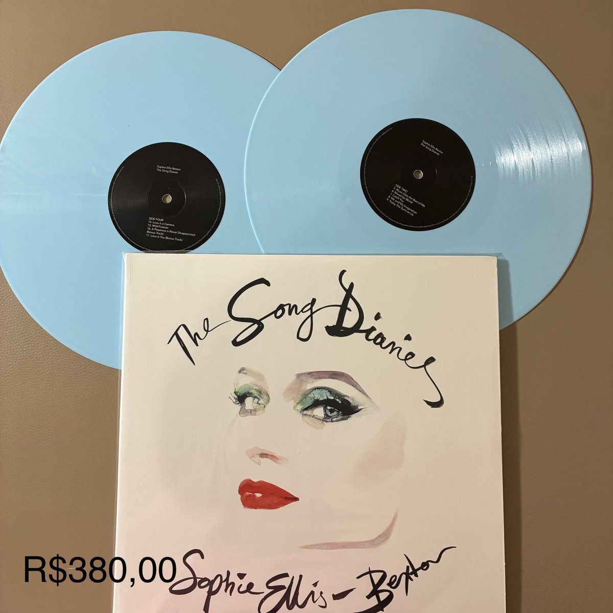 prismty_'s tweet photo. Estou vendendo meus vinis da Sophie Ellis-Bextor! ? Valores nas fotos. Quem tiver interesse comenta que eu chamo para conversar. Vejam os tweets de baixo que tem mais coisa!!! https://t.co/JsPooWzWLU