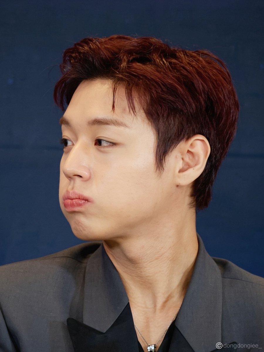 dongdongiee_'s tweet photo. 261007 부일영화상 오픈토크

예쁜얼굴위주

#박지훈 https://t.co/1MCntvsIY0