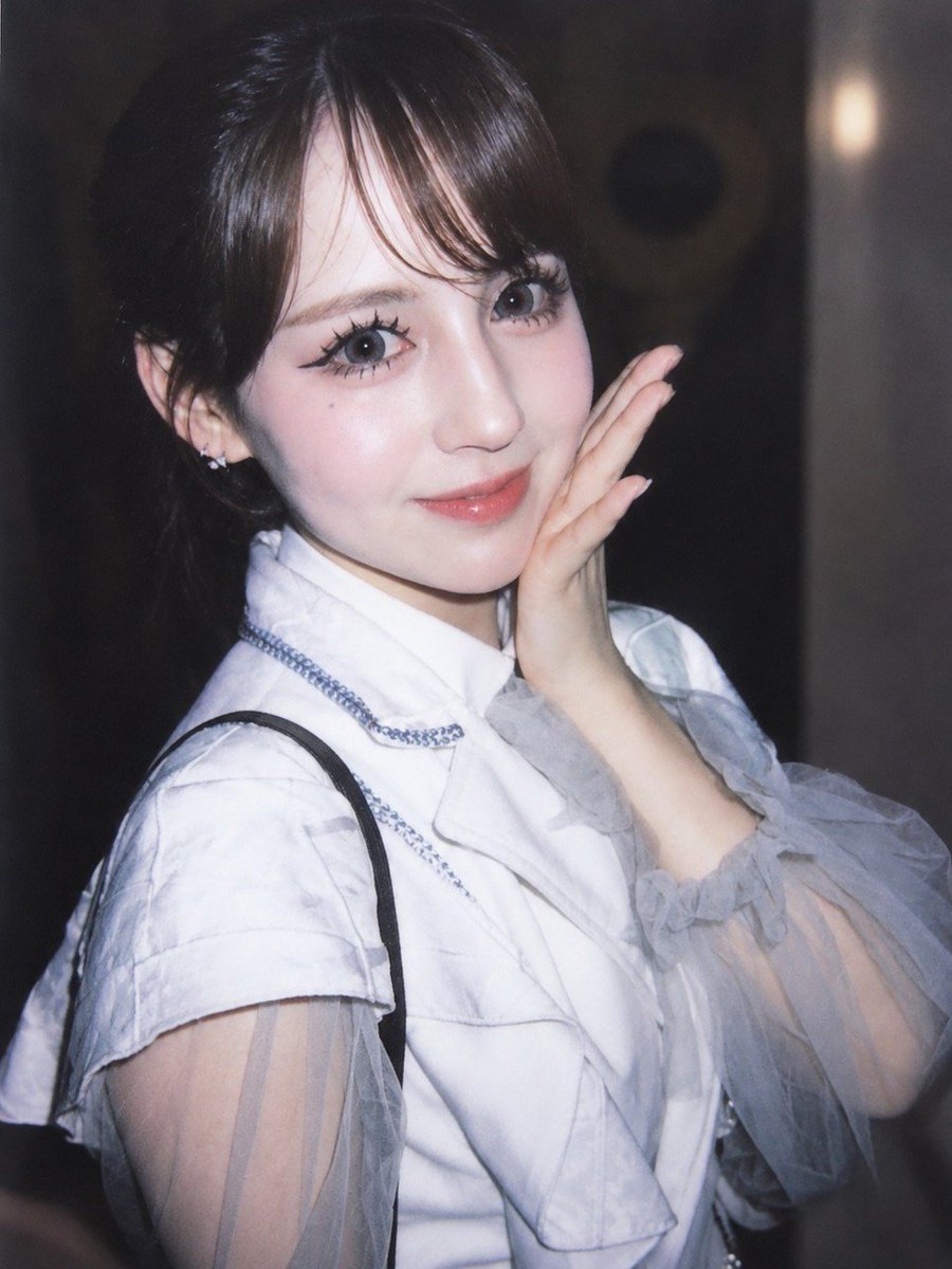 umanosuke0702's tweet photo. #白鳥沙南
 #LITMOON
 #可愛い
運命的な出会い、奇跡の姫 https://t.co/QNBPt8uL93