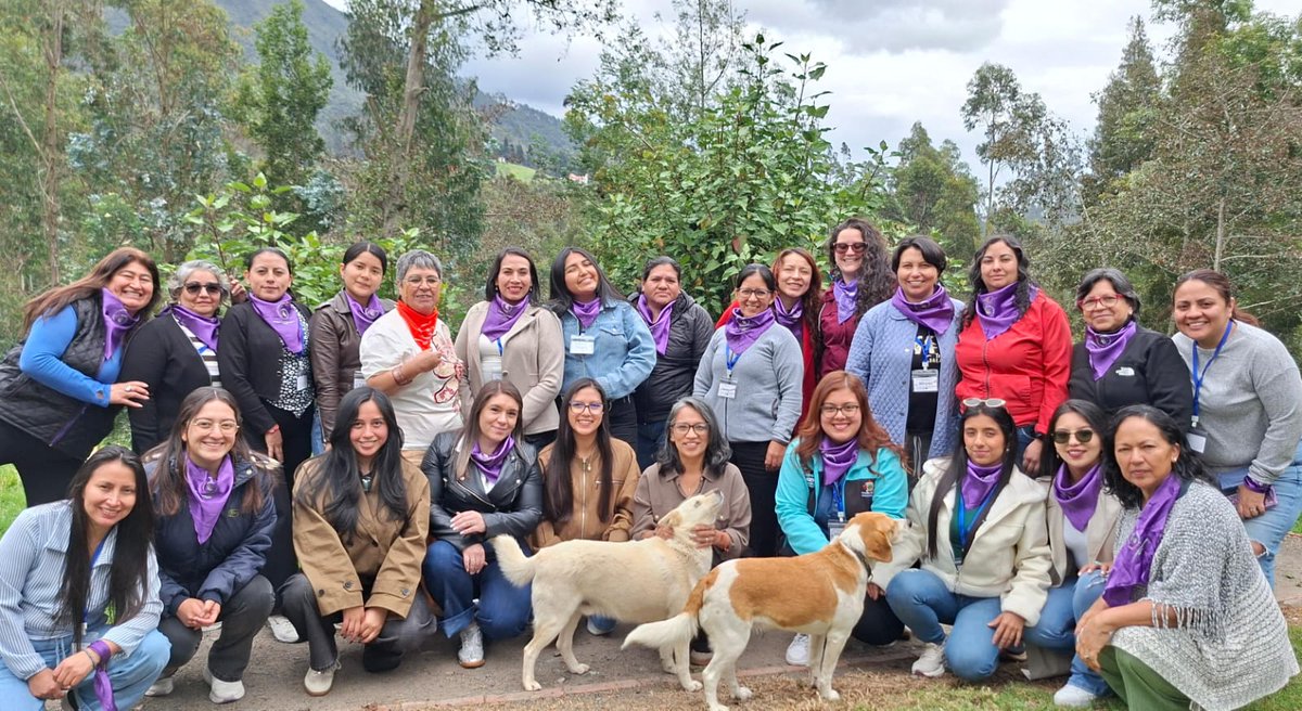 RCasasAcogidaEC's tweet photo. 💜¡Dos días de puro compromiso por la vida y la seguridad de las mujeres en el Ecuador! ✨Con éxito concluimos dos jornadas intensas de trabajo técnico enfocadas en Revisión y validación de instrumentos para la atención a mujeres víctimas de violencia #ONUMujeres #ProgramaPACTA https://t.co/cxQ2UGVgFC