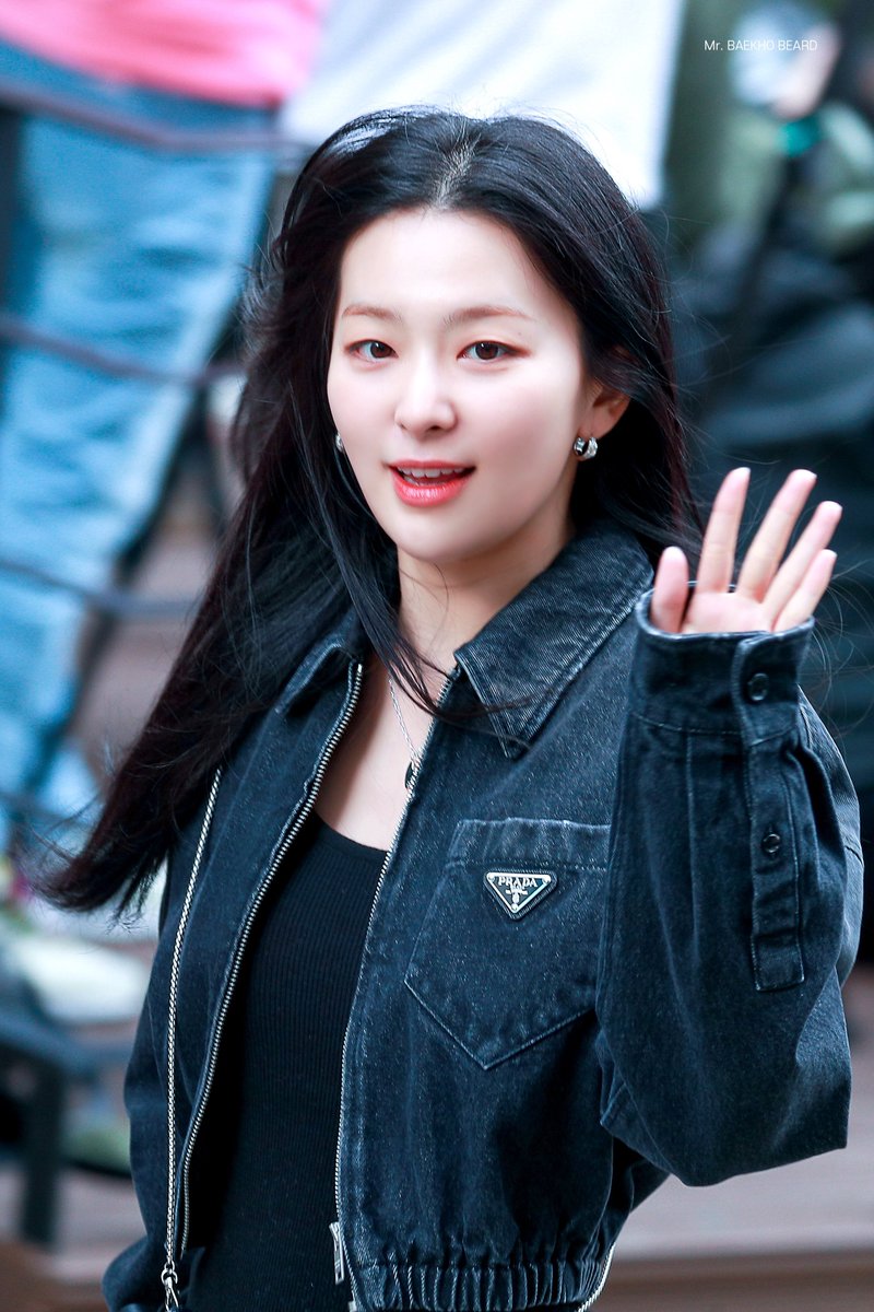 gomcheetah210's tweet photo. 평소에 잘 안입는 느낌이라 좋아햇었는데 https://t.co/3bQq311csq