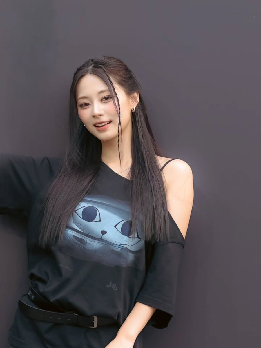 TranquilFree's tweet photo. เป็นหนึ่งวันที่เซฟรีบจื่อเยอะมากๆ 🥰

TZUYU FOR WILLIAMS RACING
#WilliamsXTzuyu
#DandadanXTzuyu
#TZUYU https://t.co/T5UaIfnI5R