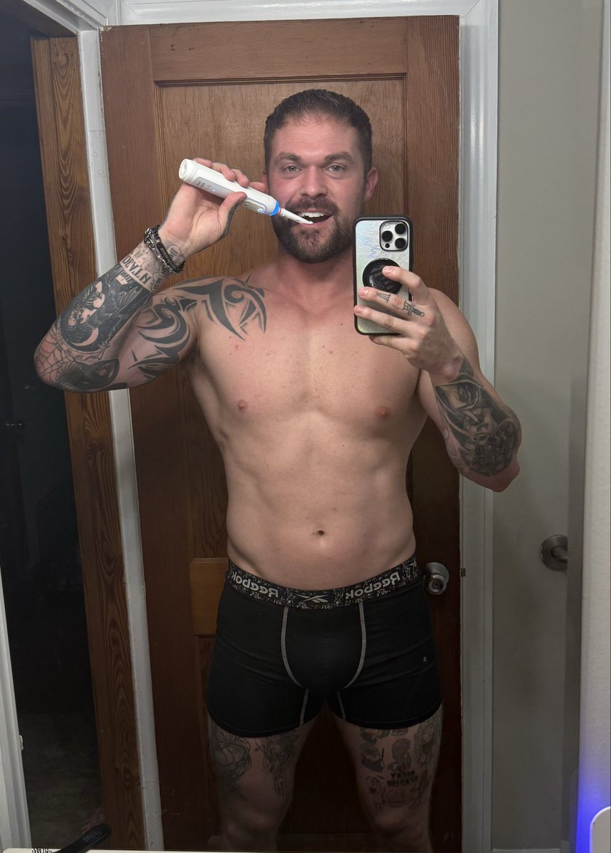 its_just_jake92's tweet photo. Just brushing my teeth and getting ready for work… unless someone has a better idea for how I should spend my night 😏 https://t.co/xILC8pAOaI