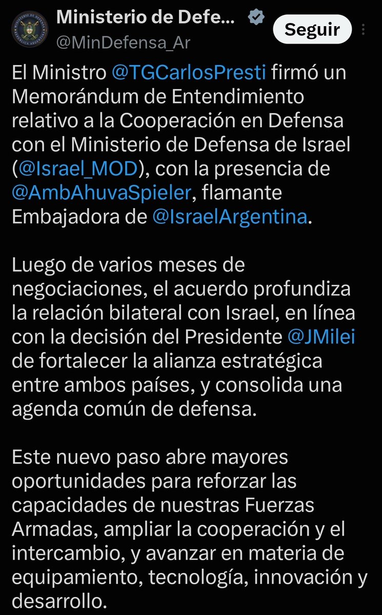 BiondiniCesar's tweet photo. El régimen de Milei firmó un "Memorándum de Entendimiento" con Israel para marcar una "agenda de defensa en común".
¿Qué intereses en materia de Defensa podemos compartir con Netanyahu y su política de genocidio contra el pueblo palestino? https://t.co/imaavgySm5