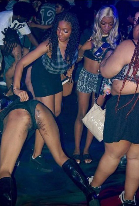 CruiseWithGabby's tweet photo. Omoh no be only Nigeria babes they get sweety oooh 😂😂 https://t.co/FIXg1QZwZG