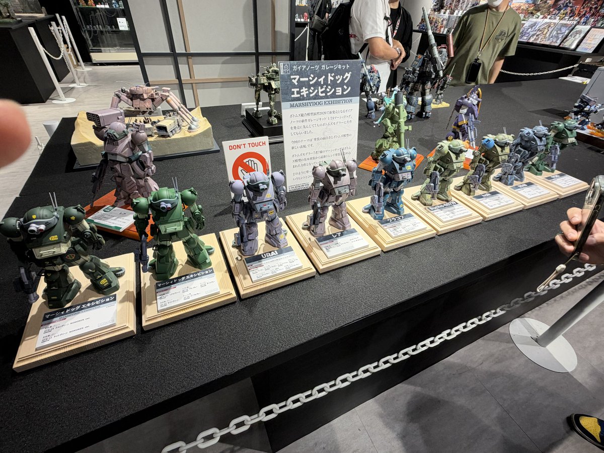 gaianotes's tweet photo. ボトムズ総合模型演習2026ではガイアノーツのボトムズレジンキット最新作「マーシィドッグ」をはじめ各種を販売。特別カラーも各色用意してます！
マーシィドッグの作例に参加して頂いたモデラーの皆さま、ありがとうございました！
＃ボトムズ総合模型演習 https://t.co/oNHC551YFd