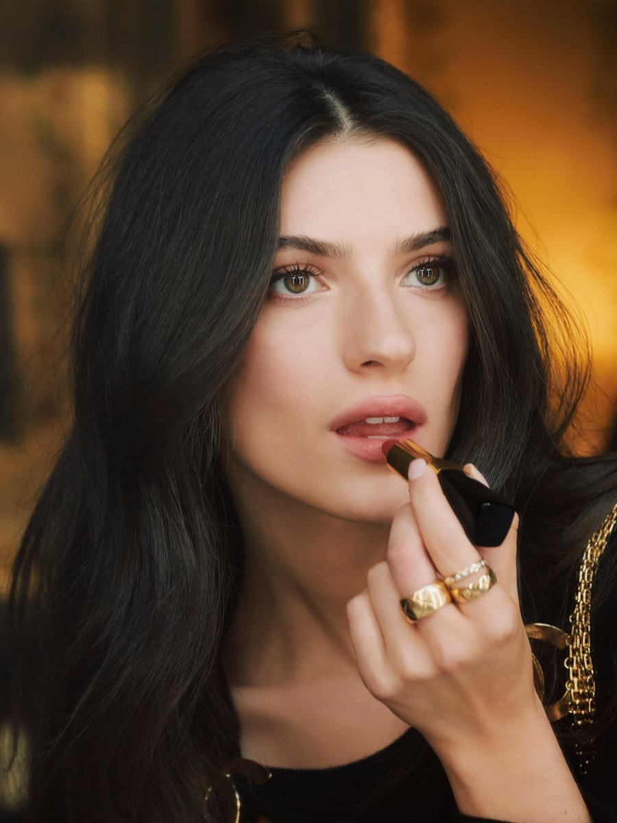 JumpTrailers's tweet photo. Ella Rubin for Chanel Beauty. https://t.co/LdPmhlgf1o