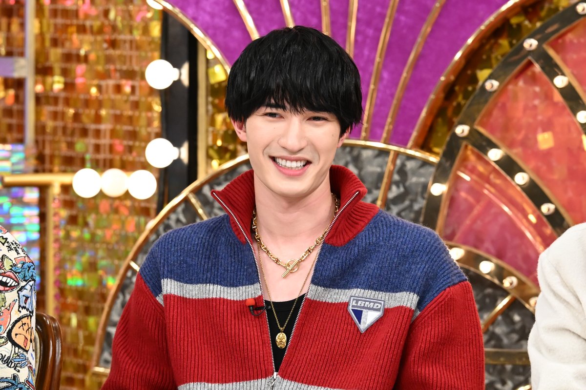 GoldenSixTONES's tweet photo. ／
今夜9時から
#GOスト💎90分SP見どころ✍︎
＼

新土曜ドラマ
『俺たちの箱根駅伝』とのコラボ放送📺

ゲスト 大泉洋さん・山下智久さん
進行　 藤森慎吾さん

⚔進撃！ワンチャン軍師
GOストを欠かさずチェックしている
大泉さんは念願のゲームに腕が鳴るが…

🚃シューチュートレイン
予想外の難問が続々飛び出し、
不正解連発の大波乱に⁉️

🎵重音駅伝
新企画！
山下さんも「めちゃくちゃ楽しい！」と
必死に耳を澄まして大奮闘👂

#GoldenSixTONES