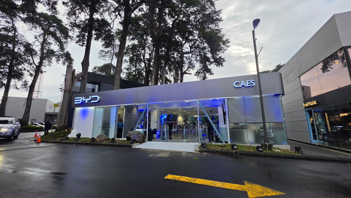 š Carretera a El Salvador suma una nueva opción de movilidad. BYD abrió las puertas de su sexta sala de ventas en Guatemala, con atención de lunes a domingoā¦