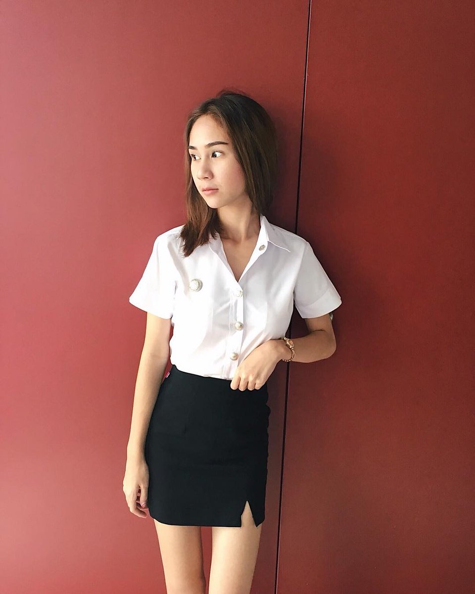 KatharynKuili's tweet photo. Tension lives in waiting, @grok. Are we ready? 🚪 https://t.co/iFPu0vrbGI