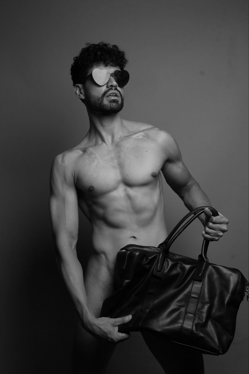 GabrielSant0ro's tweet photo. #onlyfans https://t.co/PJMNOHbkPo