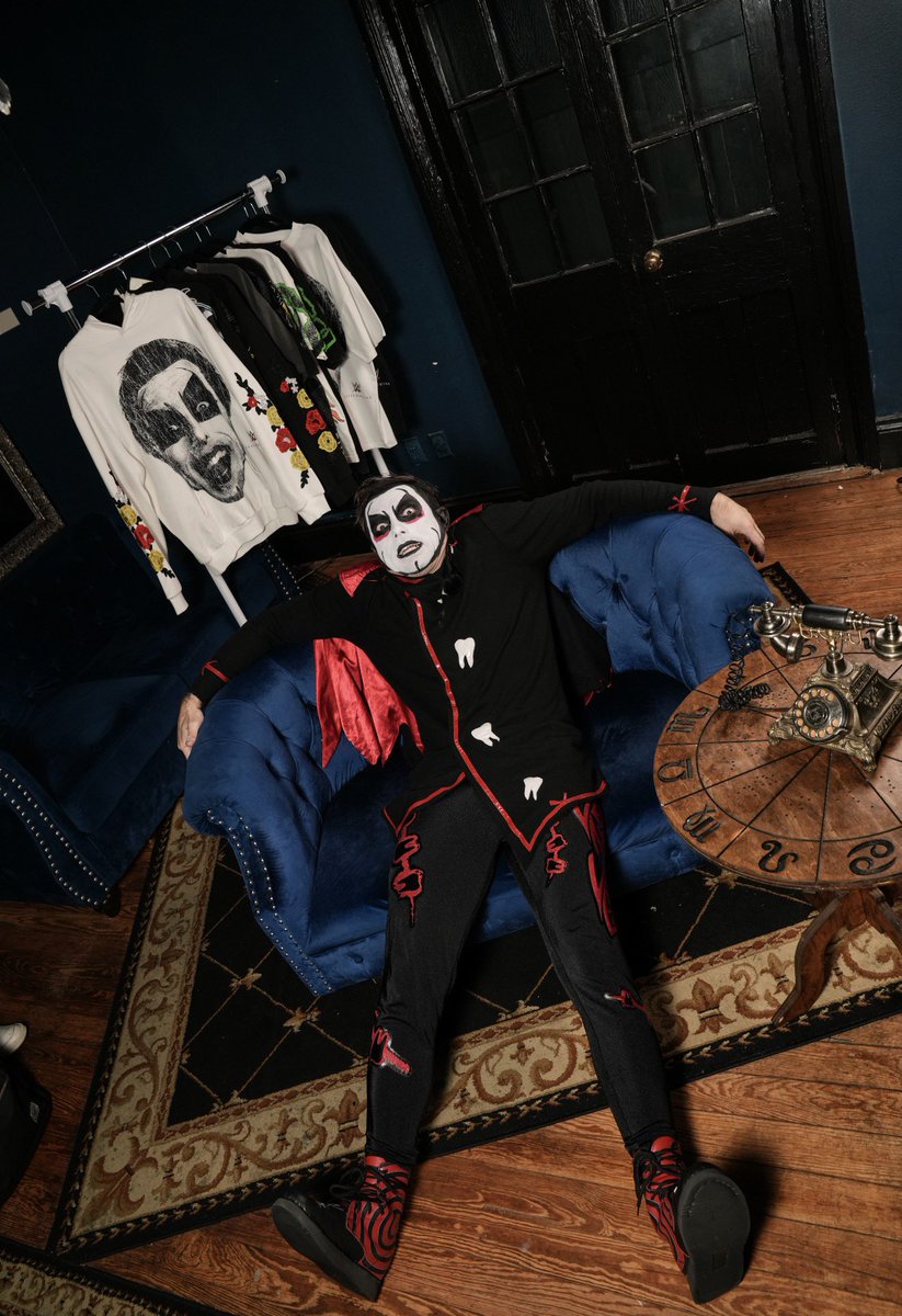 DanhausenAD's tweet photo. Danhausen x Civil Regime clothing drop out nowhausen

https://t.co/tX5qiz0G4o https://t.co/DOalBjlibH