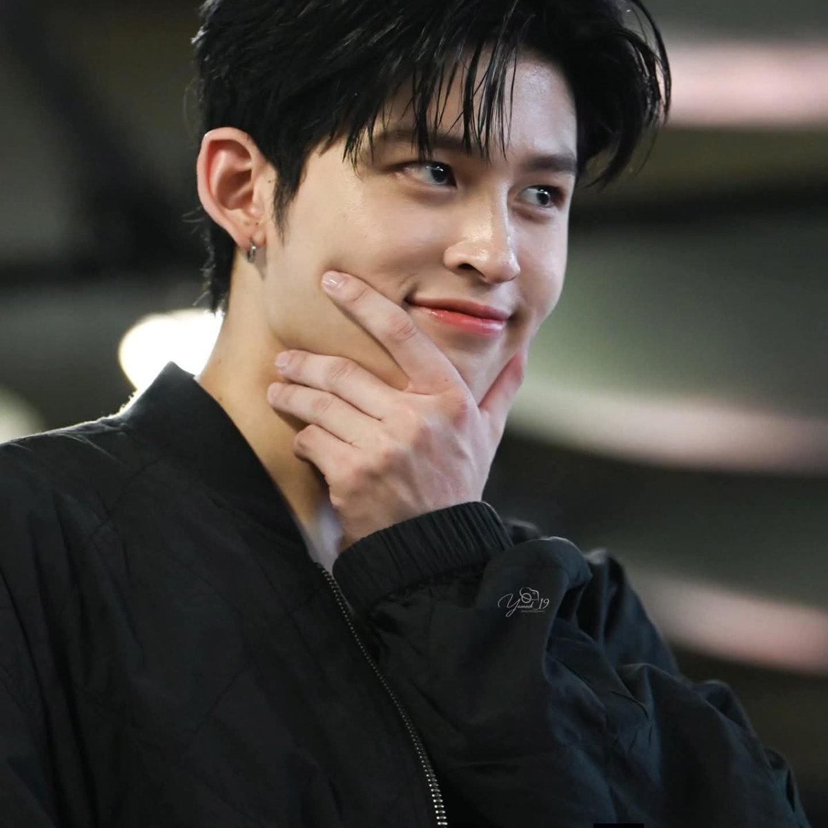 inambpp's tweet photo. Too handsome to handle, too cute to resist. 🫠💗 How can Nong Nara be both at the same time? 🫶🏻✨

#PondNaravit #ppnaravit https://t.co/NhfVS6XTep