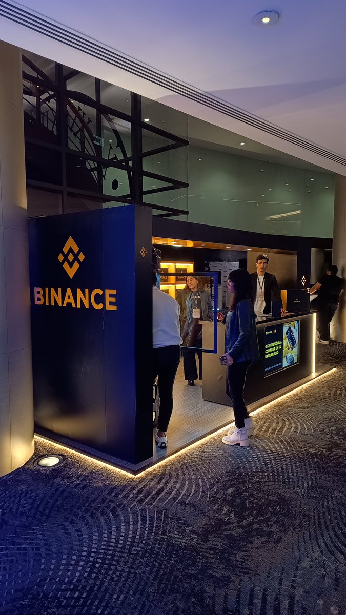 9_SS_IB_9's tweet photo. Un evento mas 📊 de aprendizaje y crecimiento ... 

@BinanceLATAM #binance #crypo #businessmasters #cdmx #btc https://t.co/Z7G6eIhEBW