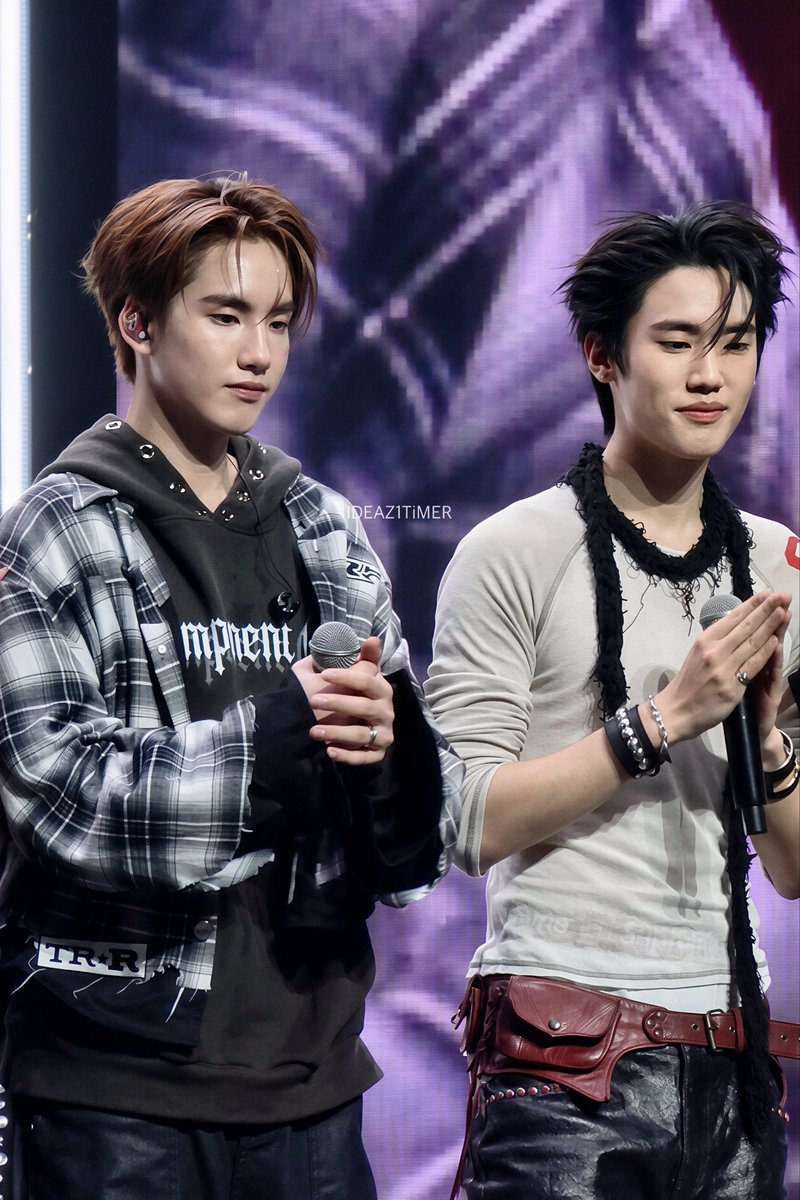 IDEAZONETIMER's tweet photo. ได้เห็นแล้วอ่ะ วันที่ 2 พี่น้องยืนบนเวทีเดียวกัน
ในฐานะศิลปิน จะรอจิ๋ว debut นะค้าบบบ 🤏🏻

จิ๋วเองก็เดินตามเฮีย เฮียภูมิใจในตัวจิ๋วแย่เลย
2 พี่น้องบ้านนี้เก่งกันมากจริง ๆ ฉันภูมิใจ 🥹🫶🏻

#PHUTATCHAI #PEEMTANAT 
#SONRAYSHOWCASE2026 https://t.co/jpL3AtPU0l