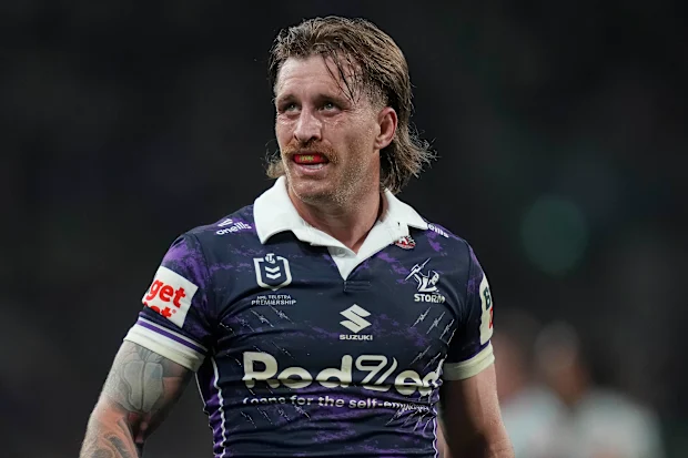 EthanLeeChalk's tweet photo. 🚨 TRANSFER UPDATE: Cameron Munster provides the latest on his future. Open to Sydney move + the main factor that will decide his next move. @FOXNRL 

MORE >> https://t.co/Pxzn8404oU https://t.co/SWwjLpicXT