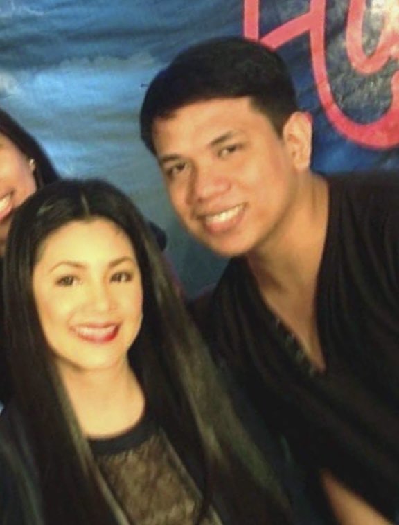bautistadanielb's tweet photo. First ever photo opp with Ate Reg!!!
(Hulog Ka Ng Langit | November 16, 2013 | Robinson’s Magnolia)
🥺
8 Days To Go
#RegineVelasquez
#FINALE https://t.co/0ETWAin0pY