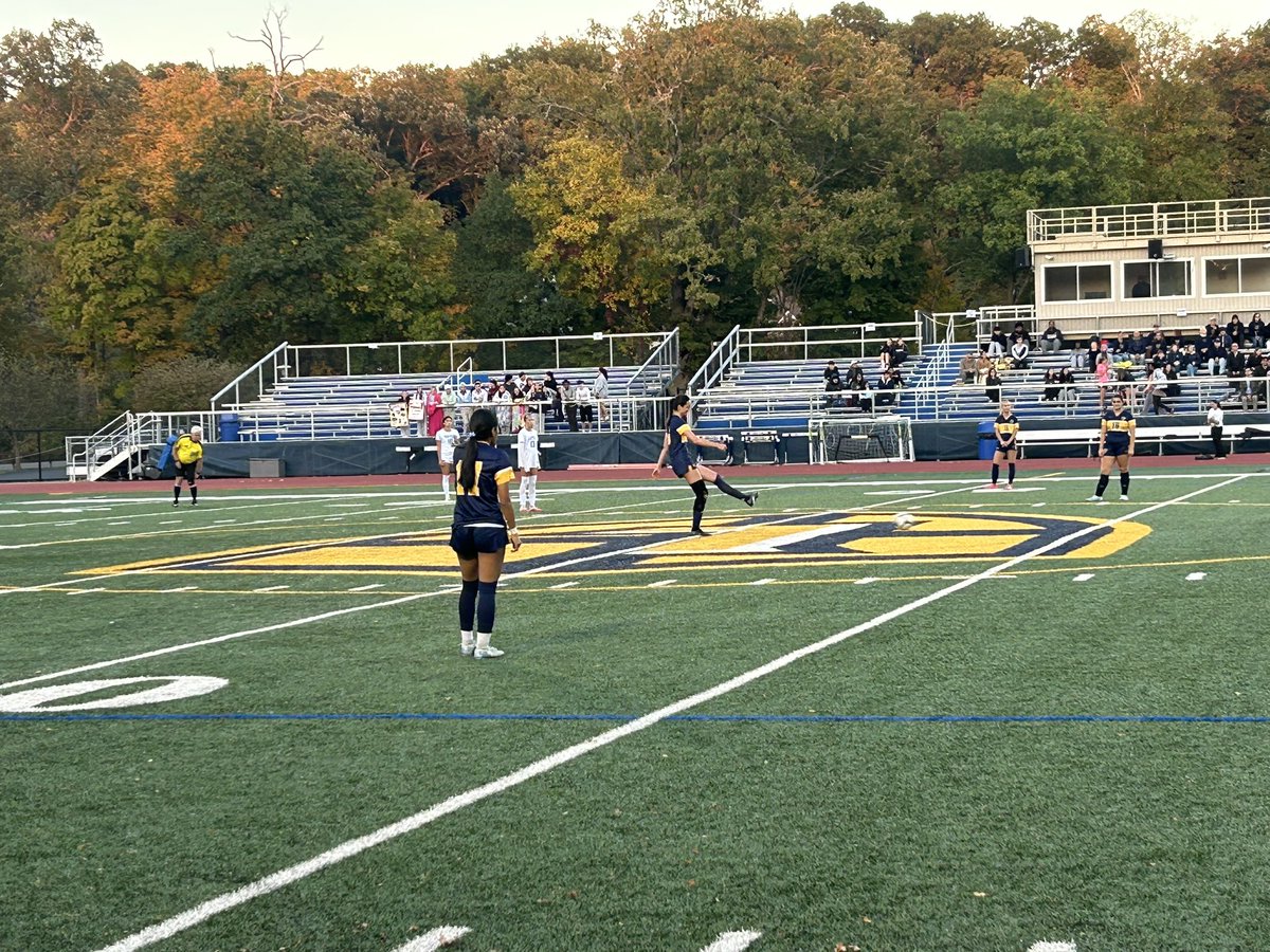 OLL_G_Soccer's tweet photo. Senior Night Game:
OLL 5, Saugerties 0
Chiara Winogradoff 2 goals, 1 assist
Val Perez 1 goal, 3 assists
Katherine Wilantewicz 2 goals
Sofia Scagnelli 1 assist
Thank you seniors for all your contributions to our soccer program!
@OLLWarriors 
@PJSports 
@SectionIXSports https://t.co/zxVYL9F4M5