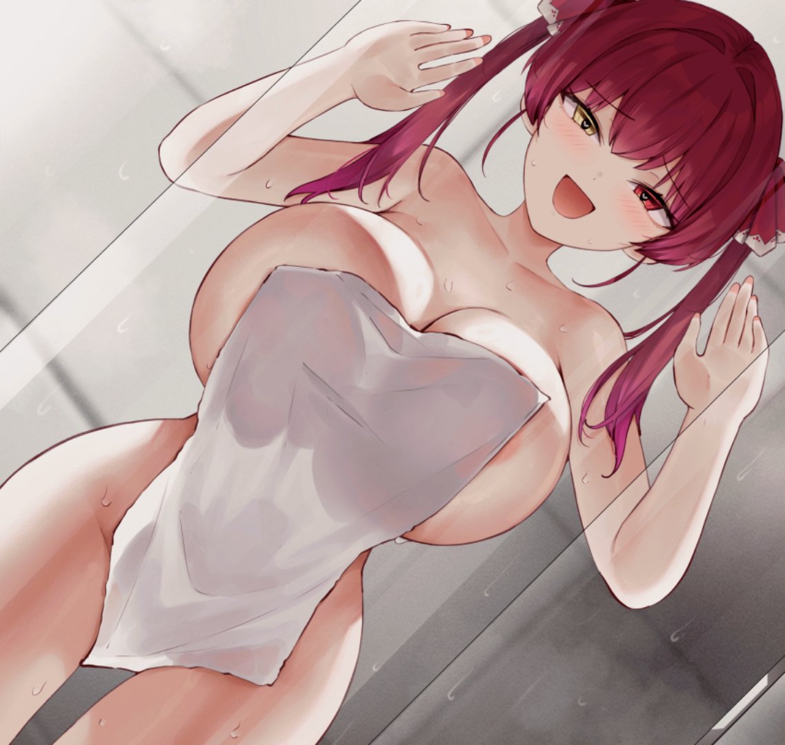 yourcaptaindesu's tweet photo. Que sucede? Acaso no te imaginabas verme dandome una  ducha en tu baño? Vamos acompañame... queda espacio para una persona mas. ❤️ https://t.co/6K0BzRDlEN