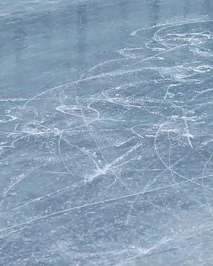 bakbakhyu's tweet photo. au #hyunin |  between the ice and the truth

Hynjin está enamorado de una chica y cree estar a punto de vivir el comienzo de su propia historia de amor.
Jngin, sin darse cuenta, podría cambiar todos los planes de su vida.

"Perhaps fate had to make a mistake for us to meet.." https://t.co/qsMqH1r6wS