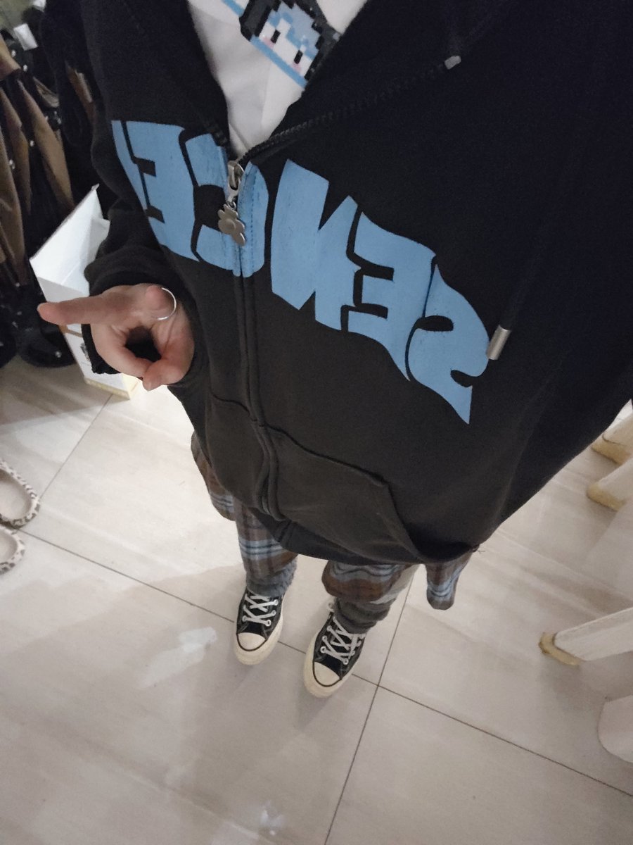 Akiraaa622's tweet photo. 降温啦~咪飘色出击🤜 https://t.co/xTgqtJaYZ6