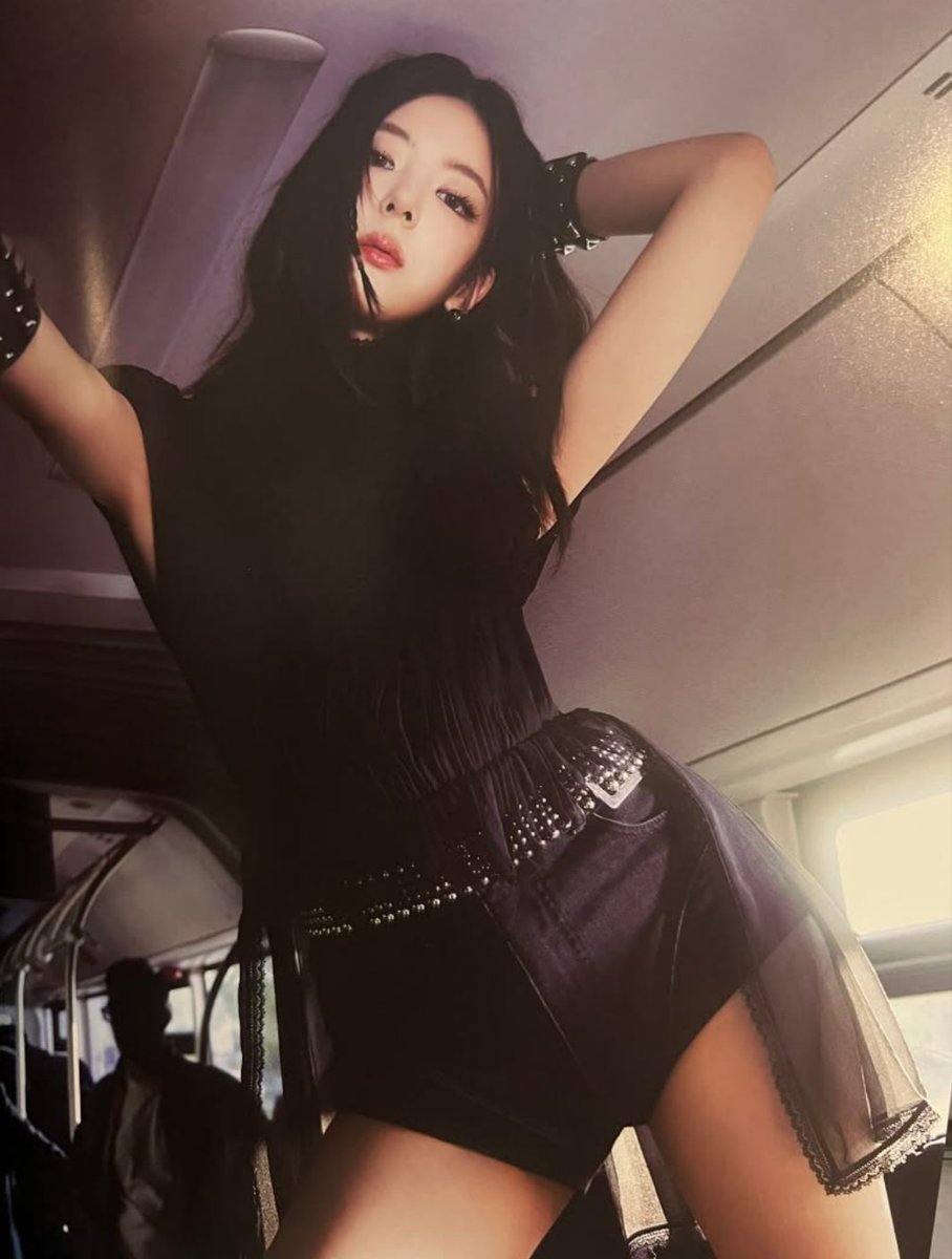 eepyjisu's tweet photo. MOMMY https://t.co/4Ho4gacXeu